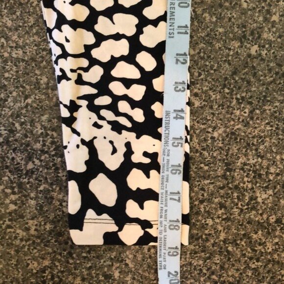 Calvin Klein Womens Black & White Animal Print Dress Size 10 Polyester - Picture 8 of 9